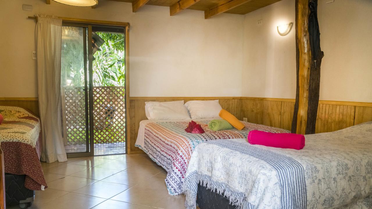 Cabanas Vaimihi Hanga Roa Exterior photo